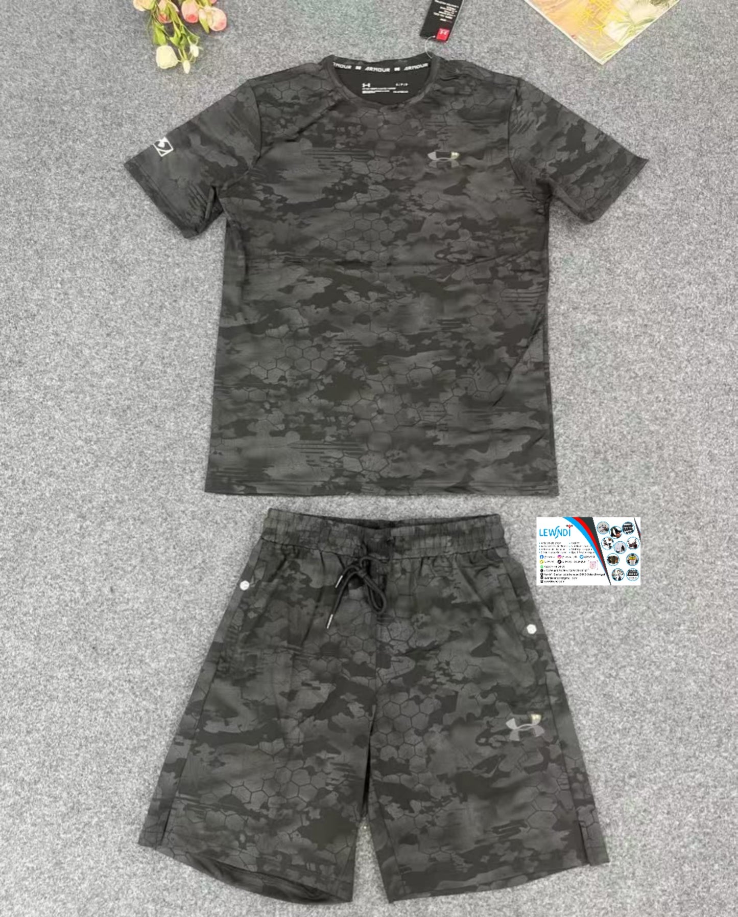 Ensemble T-shirt UA plus Short avec fermeture (Camouflage) MSTSUAS01