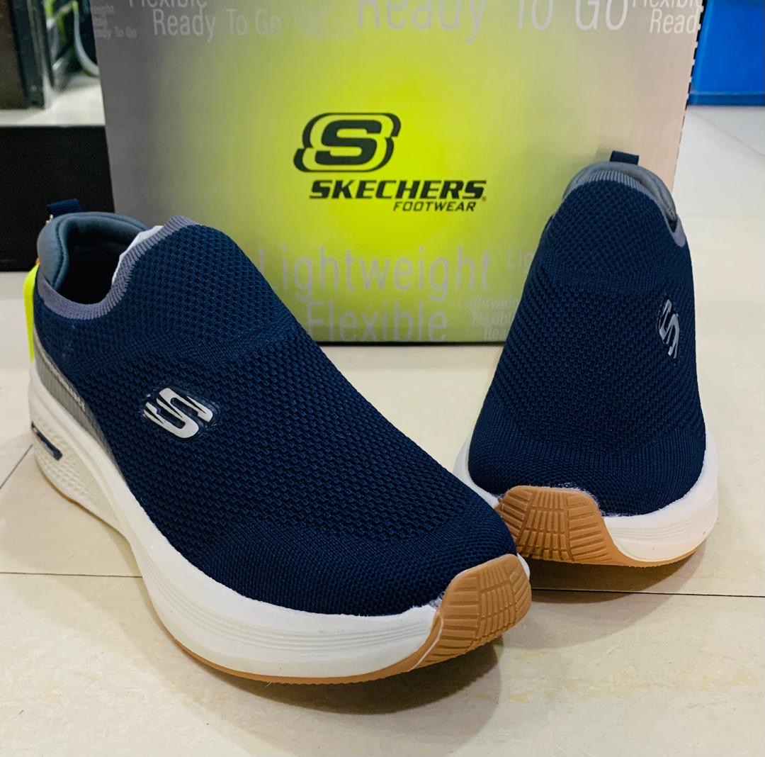 Chaussure basket Skechers (Marine) avec amorti à rebond élevé