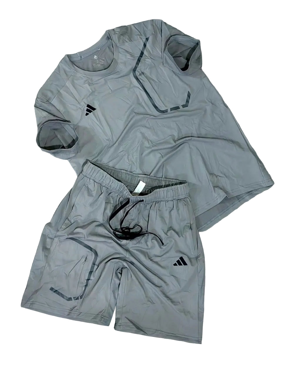 Ensemble sport (Adidas) – T-shirt & Short avec fermeture (Gris) ETFSTSA05