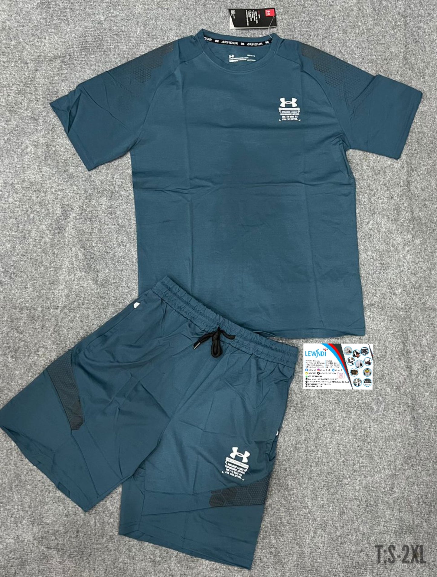 Ensemble t-shirt + short avec fermeture Under Armour Bleu Foncé MSETS05