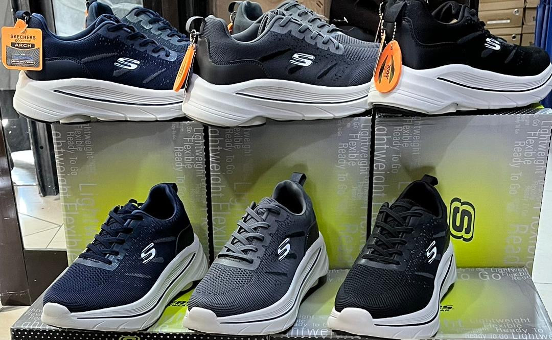 Chaussure Skechers (Arch) Noir avec lacets