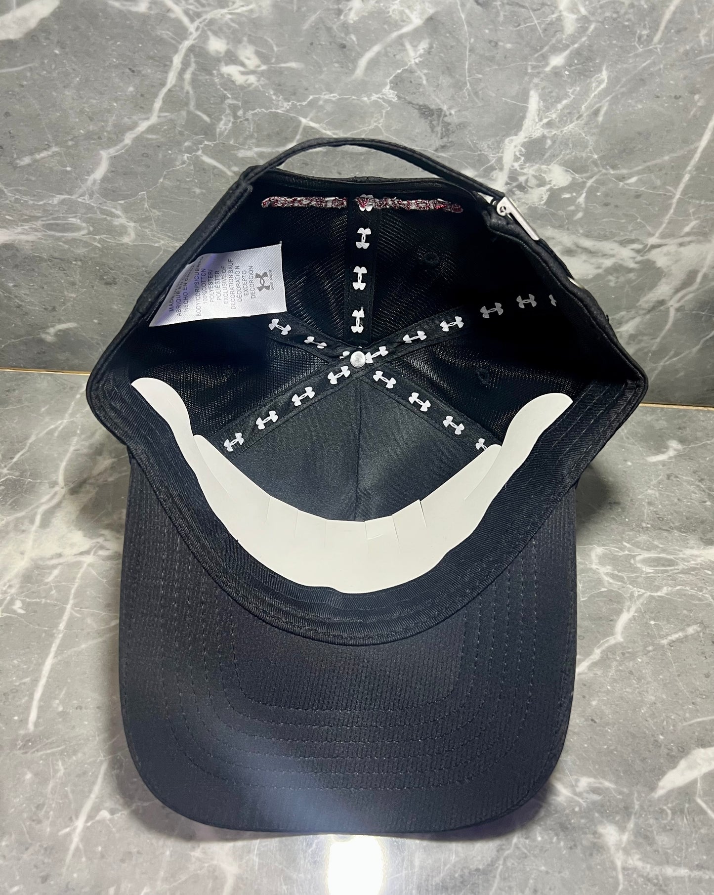 Casquette Under Armour Noir/Rouge MSCUA03