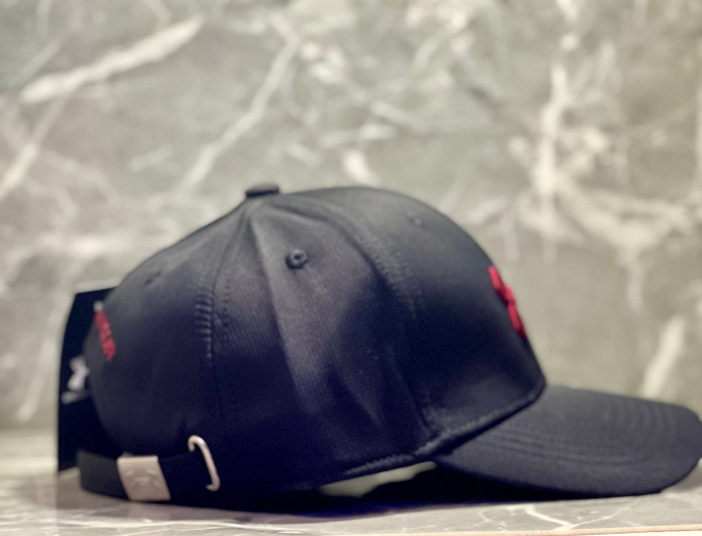 Casquette Under Armour Noir/Rouge MSCUA03