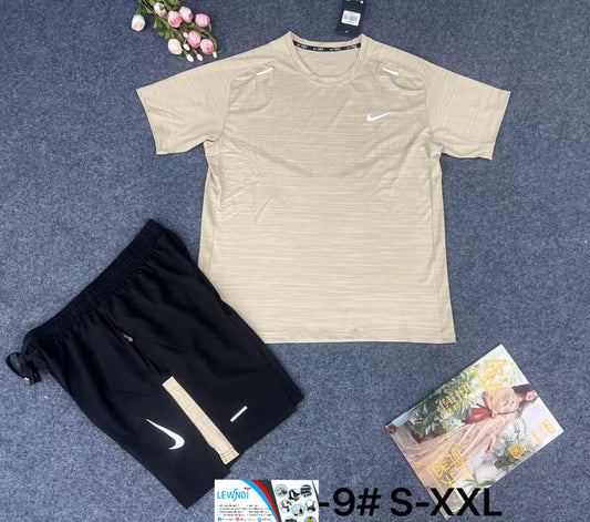 Ensemble T-shirt fitness plus short avec fermeture Nike (Biege/Noir) MSTSN10