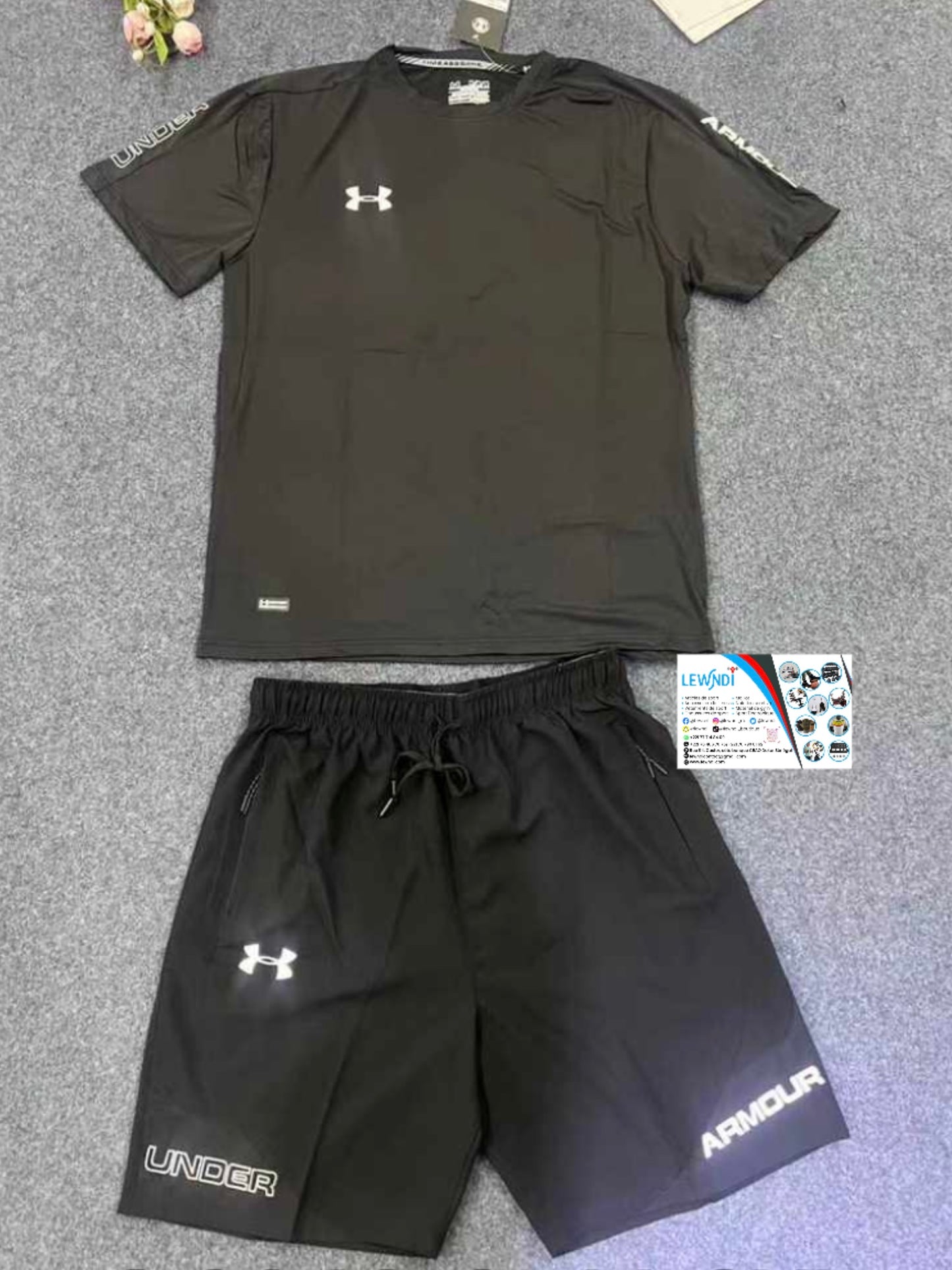Ensemble T-shirt avec short Under Armour (Noir/Noir) MS-13