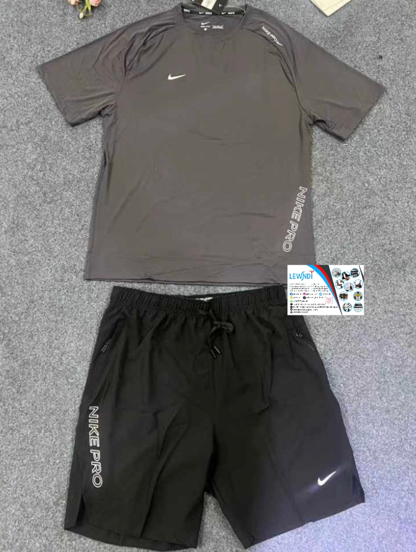 Ensemble T-shirt avec short Nike (Gris Foncé/Noir) MS-18