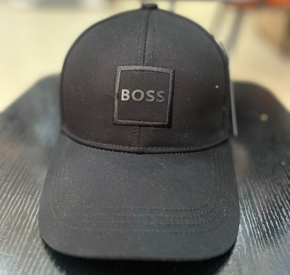 Casquette Boss (carré) Noir Ajustable – Logo Brodé | Unisexe