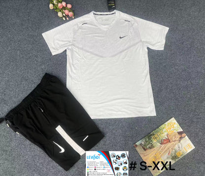 Ensemble T-shirt fitness plus short avec fermeture Nike (Blanc/Noir) MSTSN08