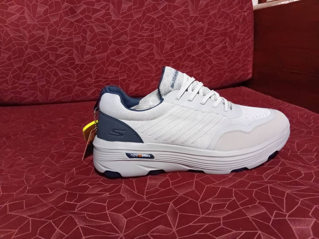 Chaussure Skechers BIG SIZE (Arch) avec lacets Blanc