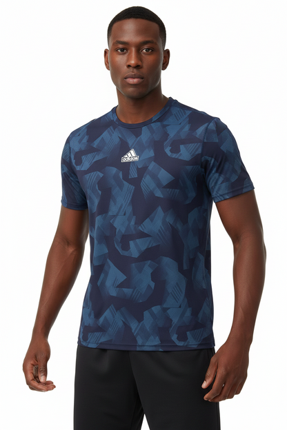 T-shirt Homme à Motif Géométrique – Confort & Style (adidas) (4 couleurs disponibles pour choisir) TASMSF01