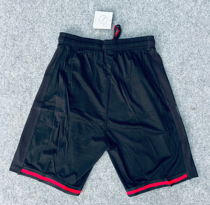 Short loisir Puma noir (bande Rouge) avec fermeture SSMSP08