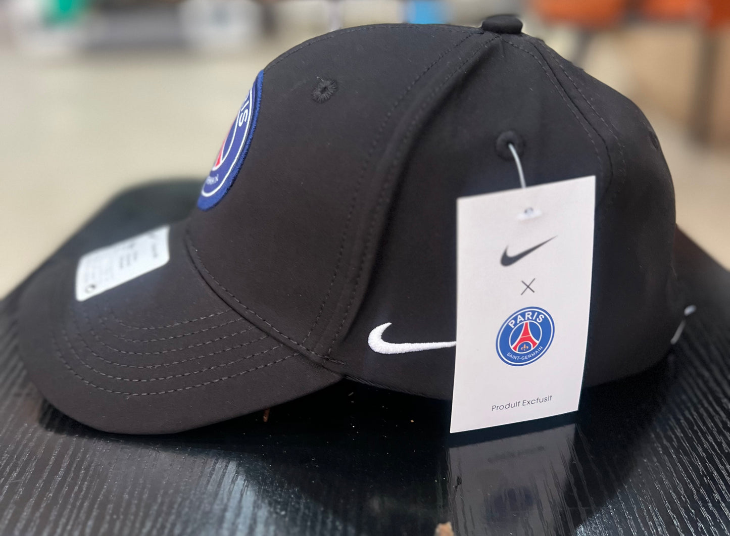 Casquette PSG Noire Ajustable – Logo Paris Saint-Germain Brodé | Unisexe