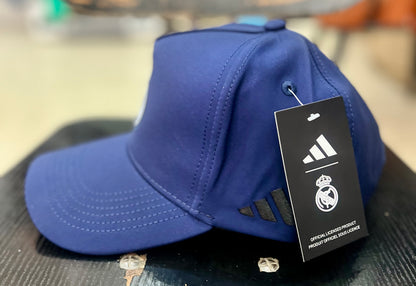 Casquette Real Madrid Marine Ajustable – Logo Brodé | Unisexe