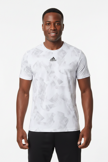 T-shirt Homme à Motif Géométrique – Confort & Style (adidas) (4 couleurs disponibles pour choisir) TASMSF01