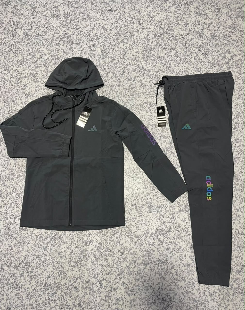 Ensemble Survêtement fitness Adi-das  avec Capuche (toile) Gris