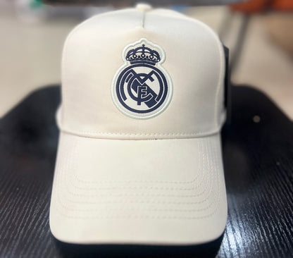 Casquette Real Madrid Blanche Ajustable – Logo Brodé | Unisexe