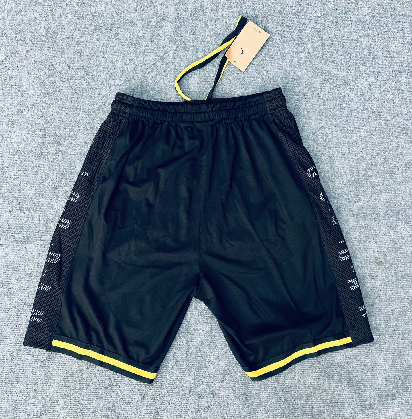 Short loisir Jordan noir (bande jaune) avec fermeture SSMSJ05