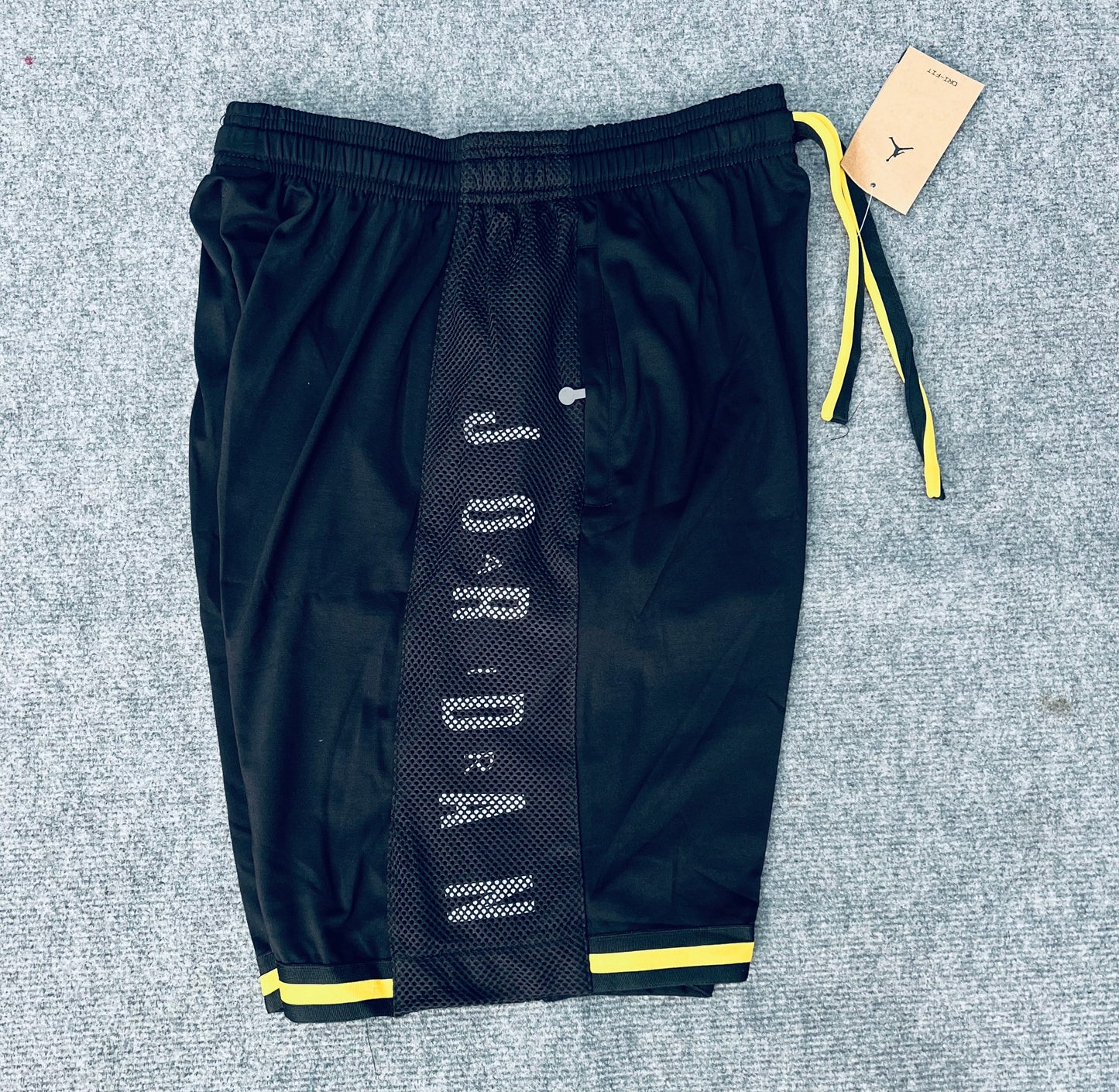 Short loisir Jordan noir (bande jaune) avec fermeture SSMSJ05