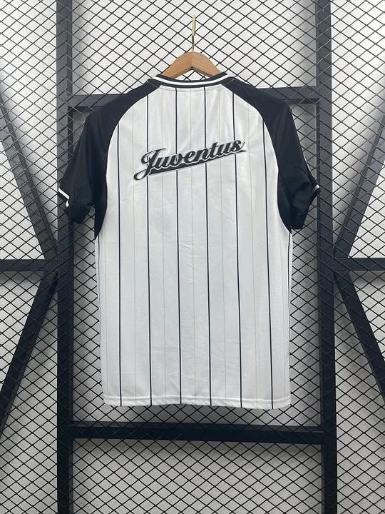 Le maillot de baseball Juventus (blanc) classique