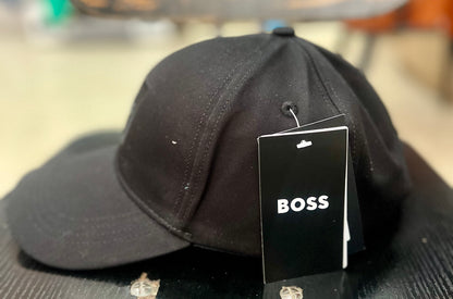 Casquette Boss (carré) Noir Ajustable – Logo Brodé | Unisexe