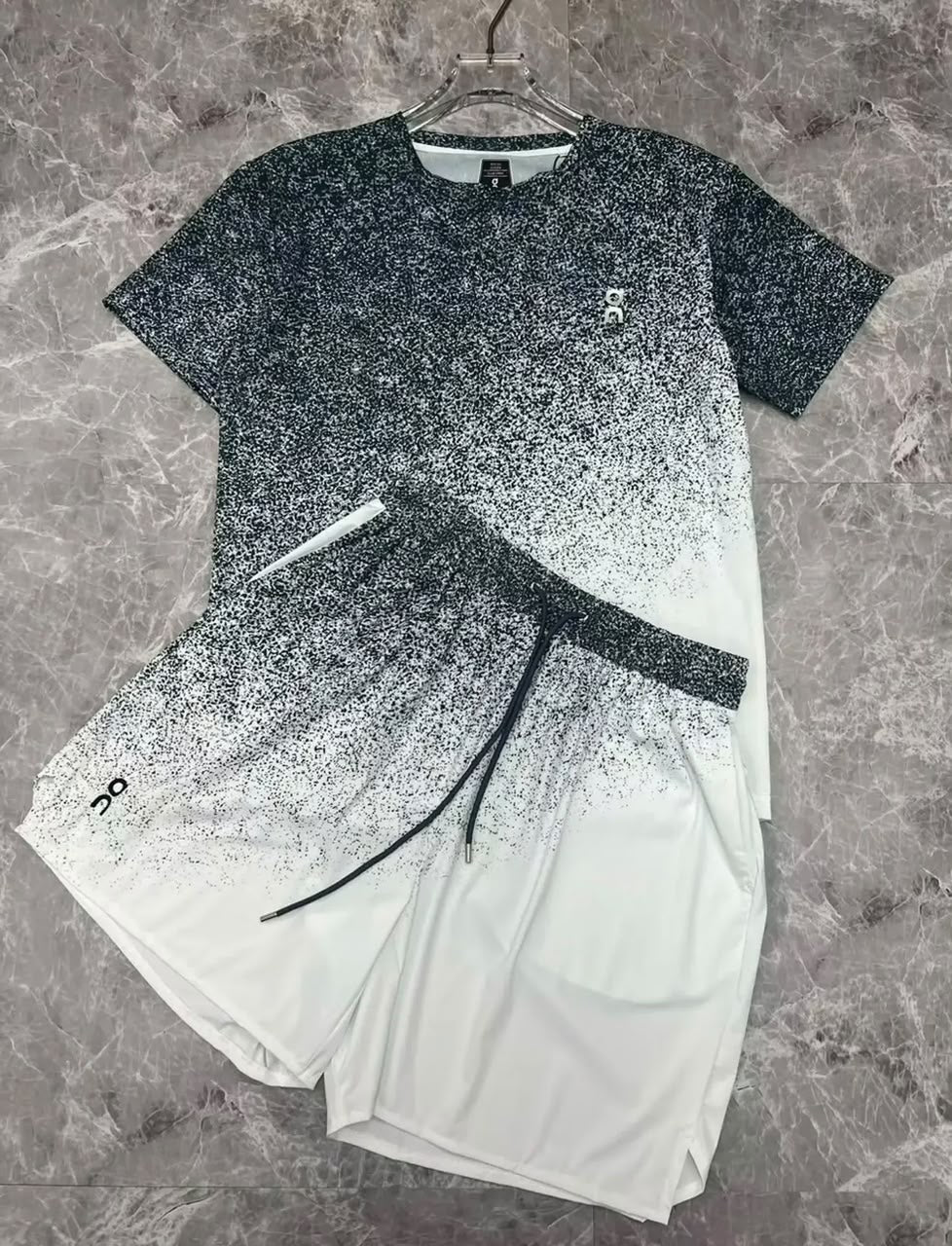 Ensemble Loisir T-shirt & Short avec fermeture – Dégradé Noir et Blanc