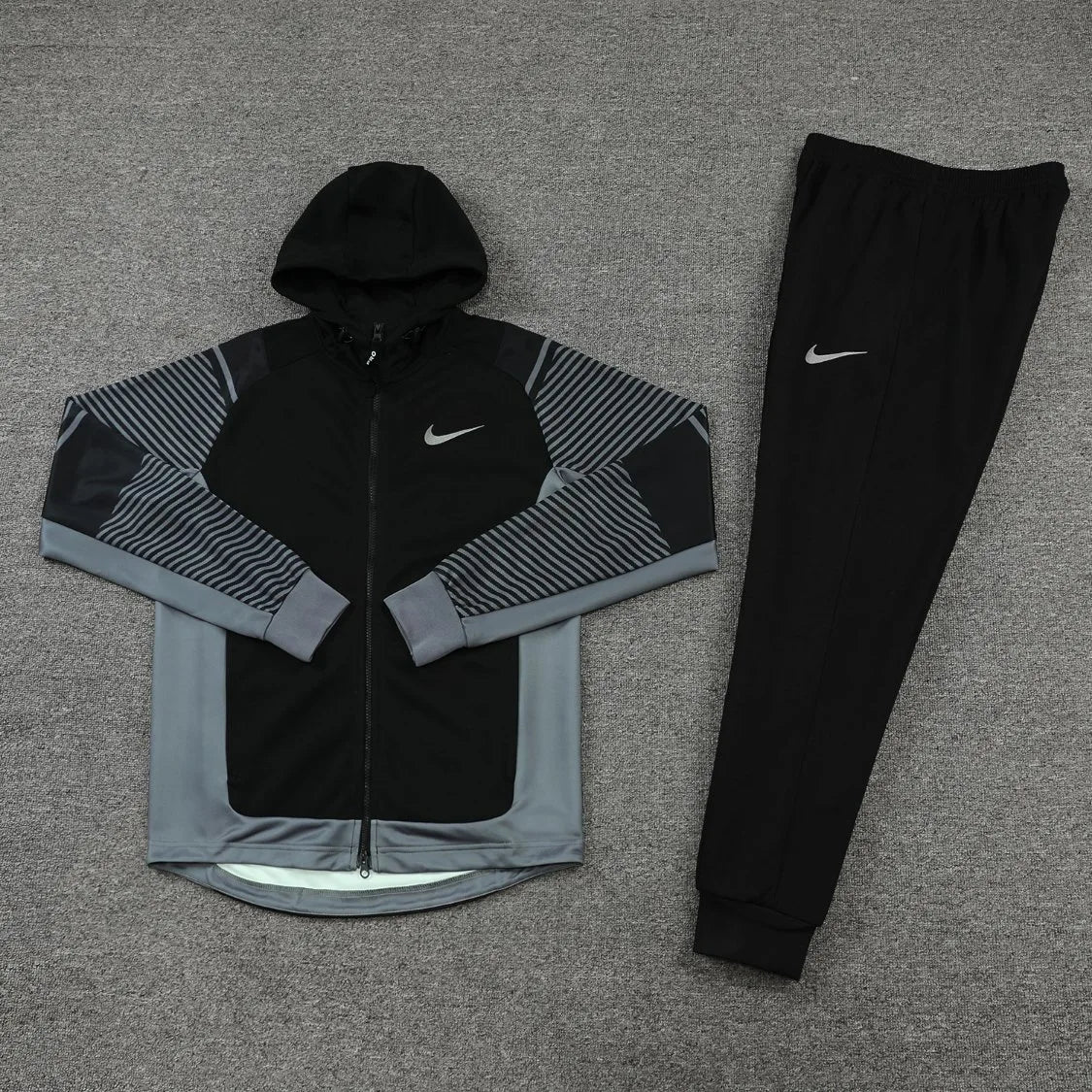 Ensemble survêtement Nike Tech Pro (Noir/Gris) avec capuche